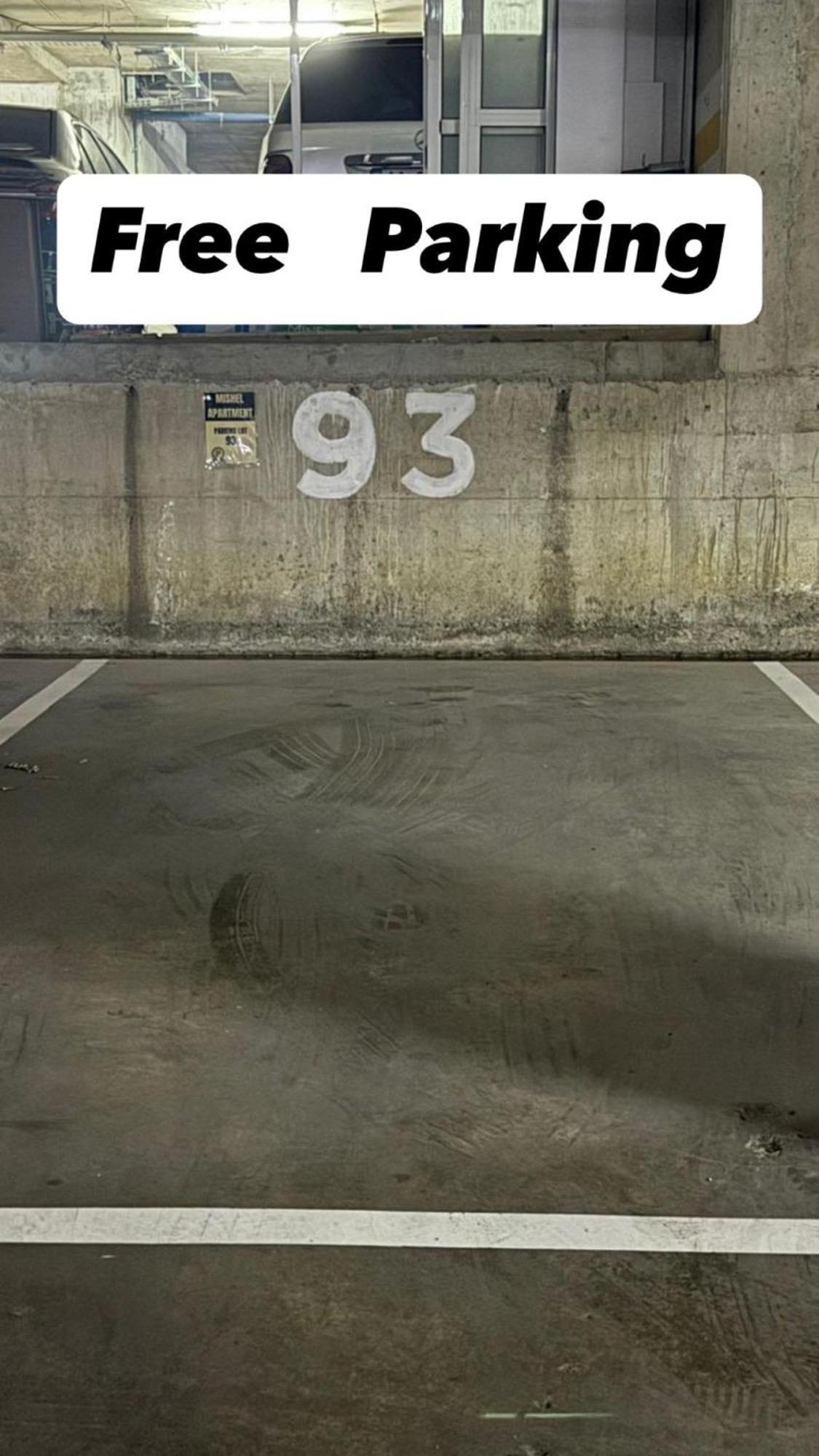 Free Parking Sudio Tirana Apartamento Exterior foto
